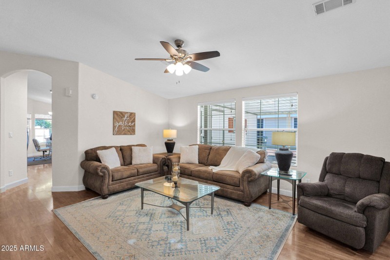 17-web-or-mls-P1056634