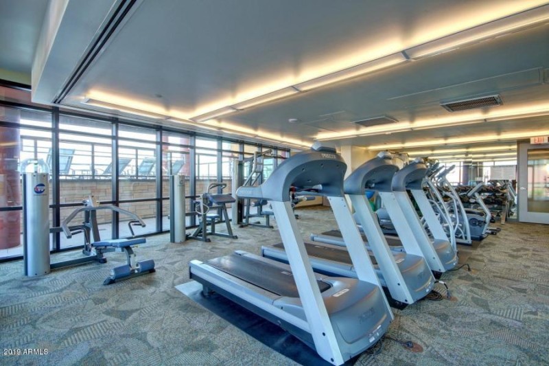 24 HOUR FITNESS CENTER