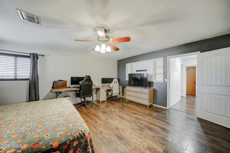 340 W Lindbergh-19