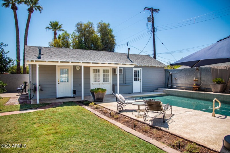 GuestHouse-1