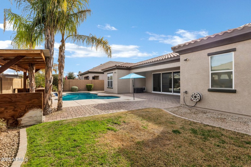 22174 E Creekside Dr-36