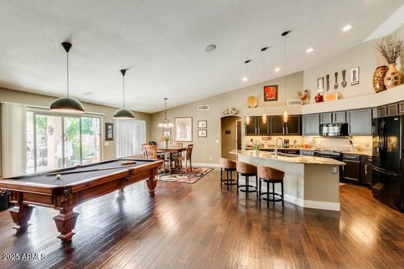 9441 E Juanita Ave Kitchen Pic #1