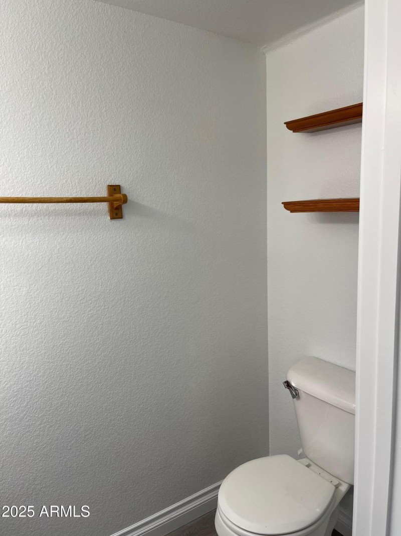 7801 Guest Bathroom 2