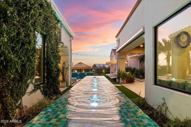 Reflection fountain