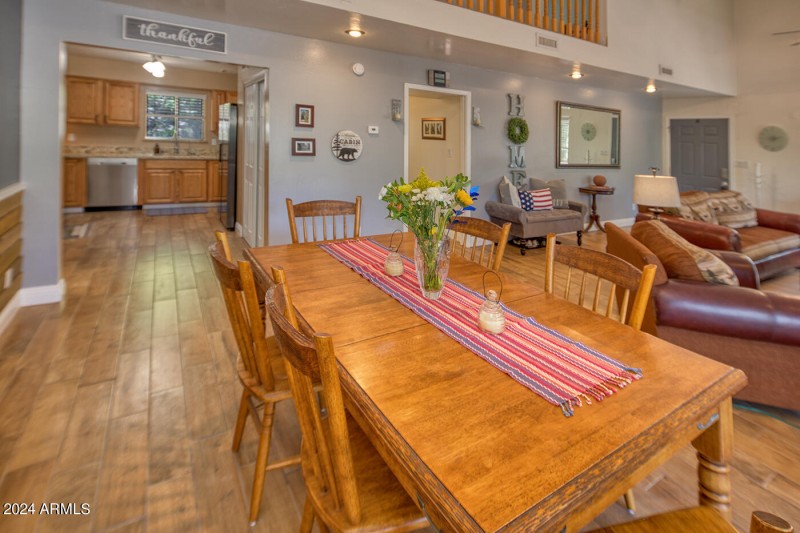 06 Great Room Dining