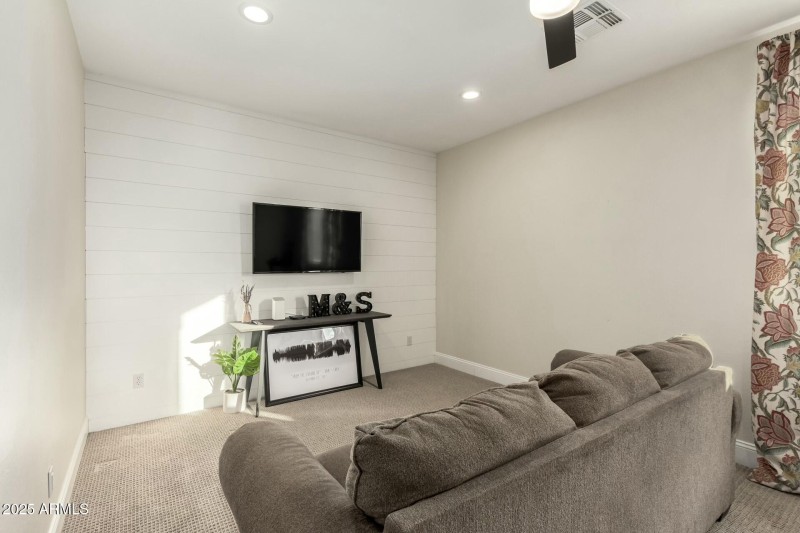 1078 W Spur Court