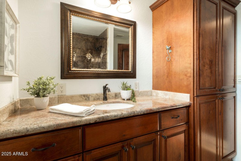 full bath upstairs