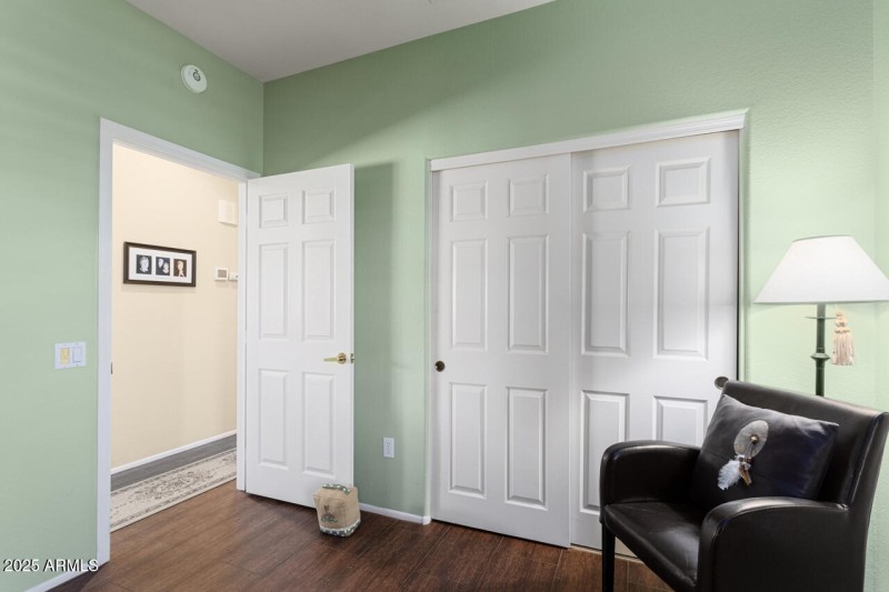 22-Sitting-Room
