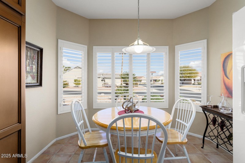 15-Breakfast-Nook
