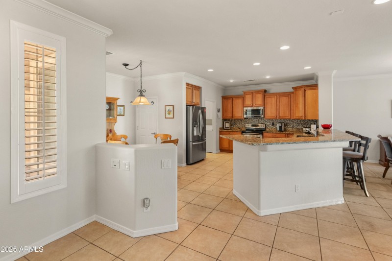 26458 W Yukon Dr-13