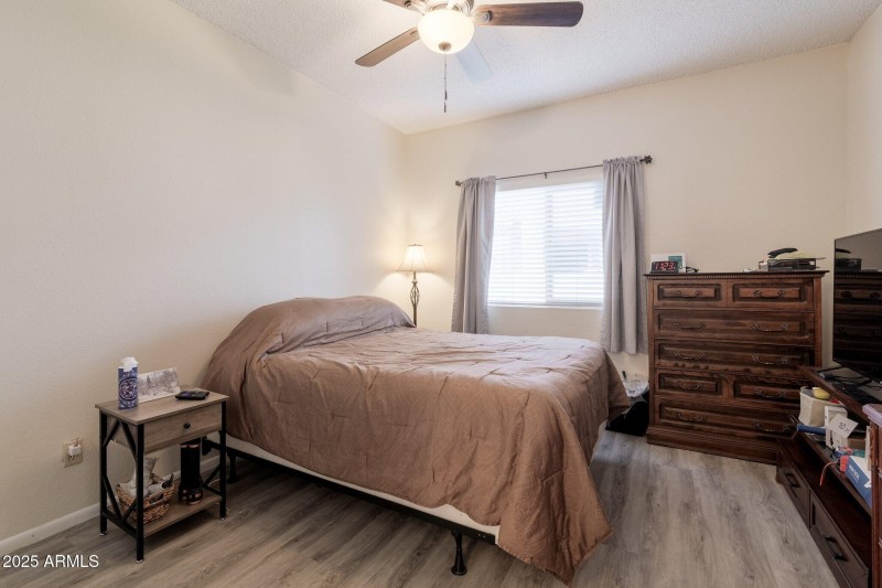 Main bed split from guest