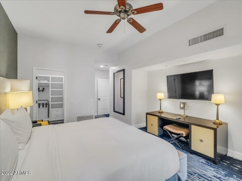 25-6000 East Camelback Road Unit7707-25