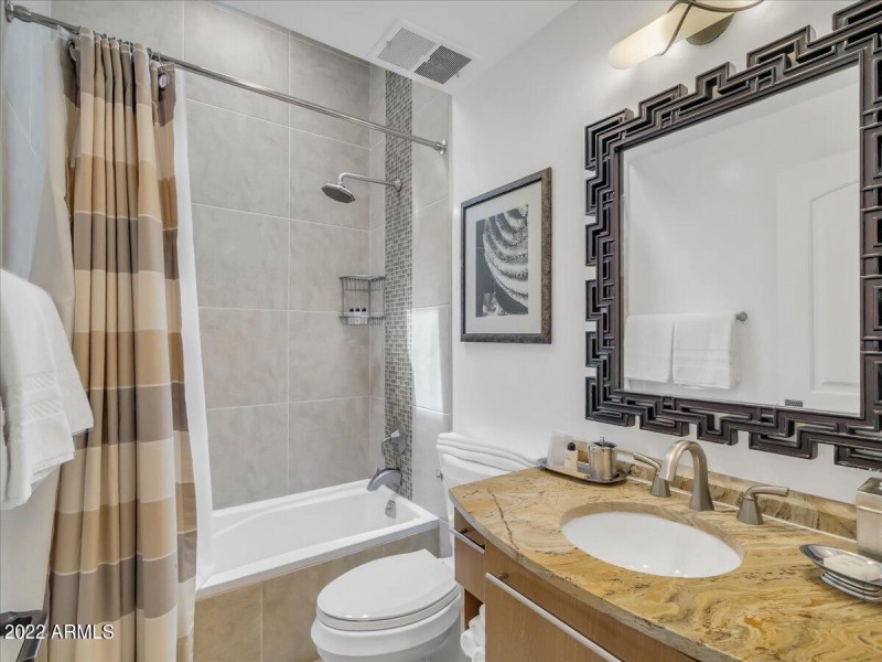 21-6000 East Camelback Road Unit7707-21