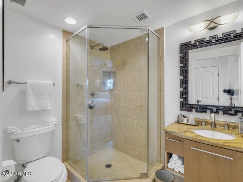 33-6000 East Camelback Road Unit7707-33