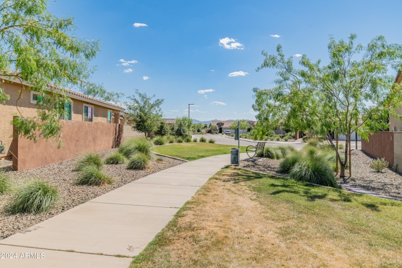 24670 N 171st Ln-34