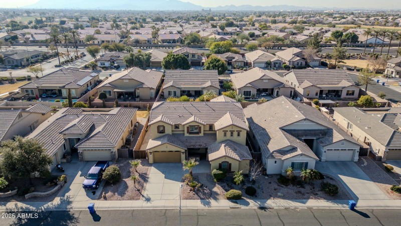 mls_13611 W Merrell St Drone-1