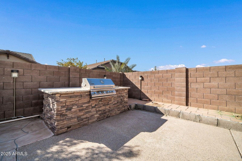 mls_13611 W Merrell St-44