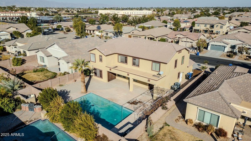 mls_13611 W Merrell St Drone-15