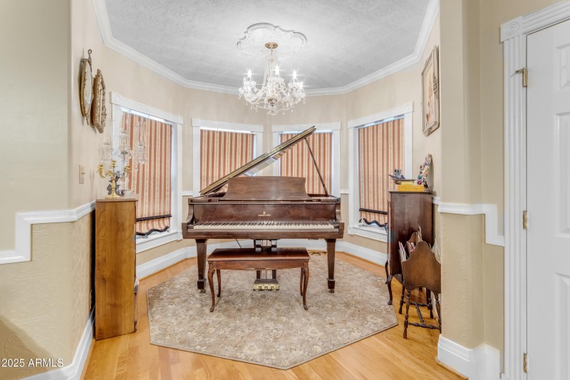 Master Suite 1