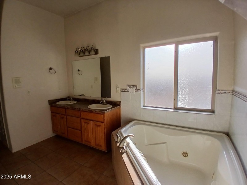Master Bath2