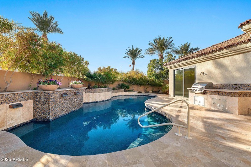 10410 N 74th Pl-48