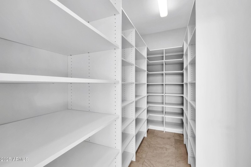 10410 N 74th Pl-19