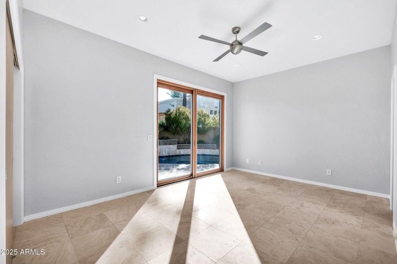 10410 N 74th Pl-44