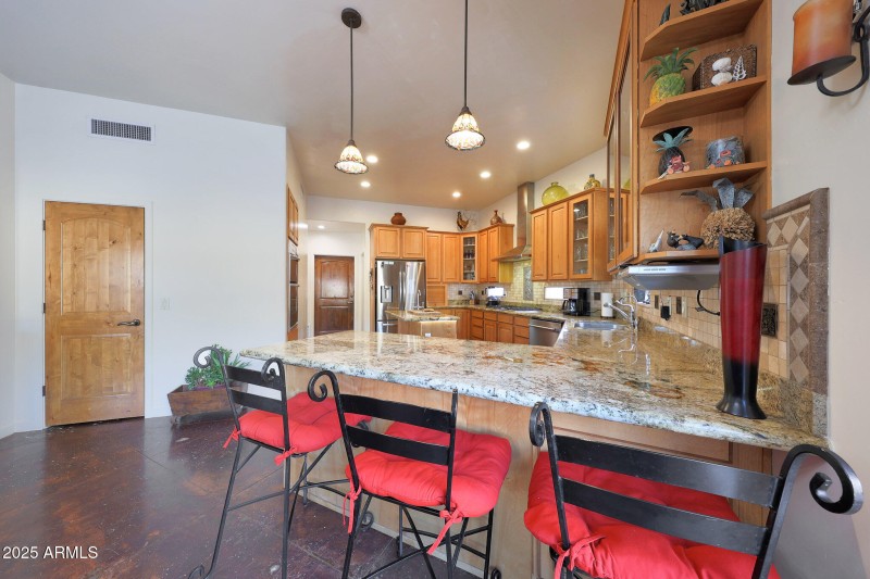 BREAKFAST BAR