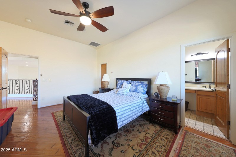 UPSTAIRS SECOND BEDROOM