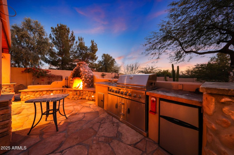 CUSTOM BBQ AREA