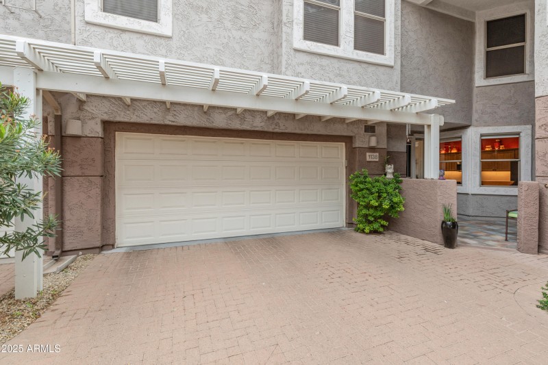 2-Car Garage