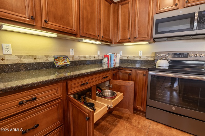 13050 W Pinnacle Vista Dr-36