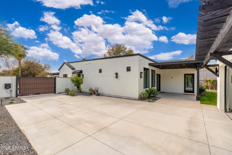 412 W Vermont Ave - 49
