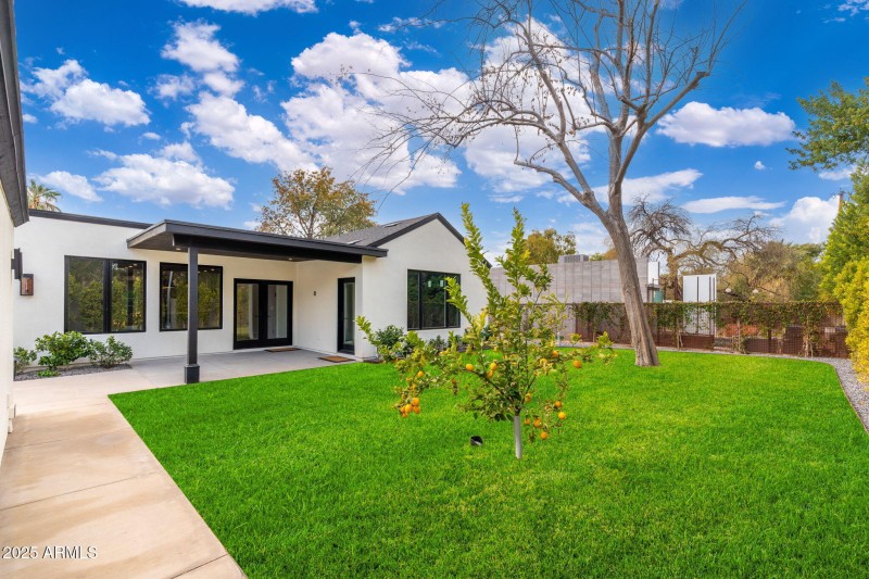412 W Vermont Ave - 41 (2)