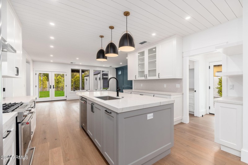 Kitchen & Great Room