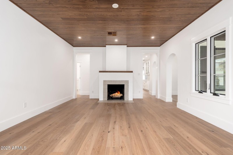 Living Room & Fireplace