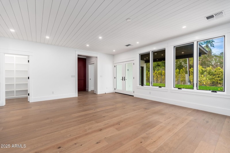 412 W Vermont Ave - 25 (2)