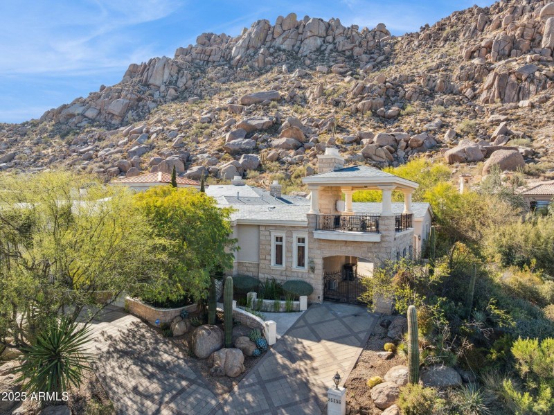 Troon Mtn & View Deck