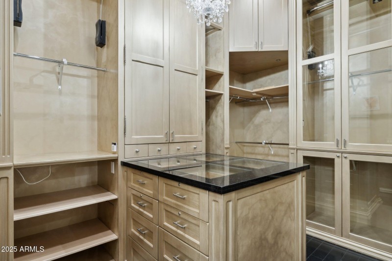 Master Closet Jewelery Case
