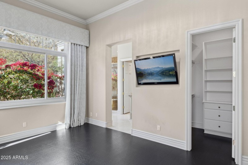 Guest Bedroom 3 Walk-in Closet