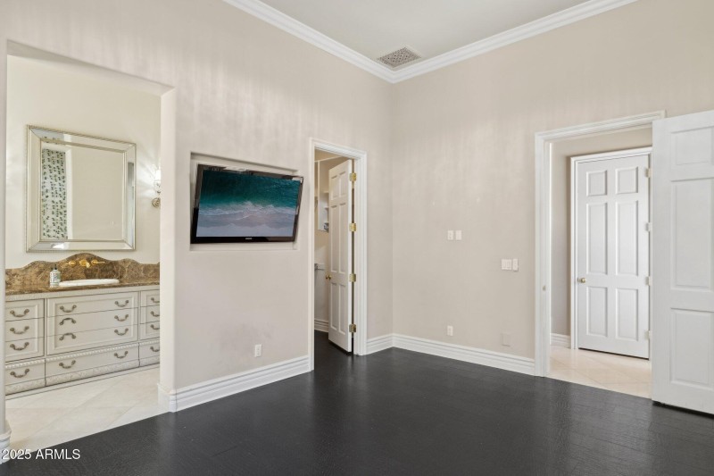 Guest Bedroom 3