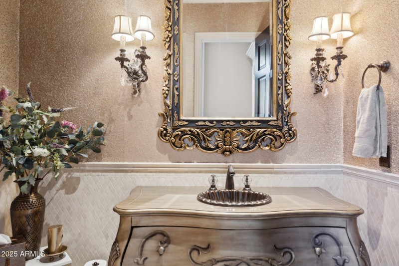 Guest Bath 4 Downstairs