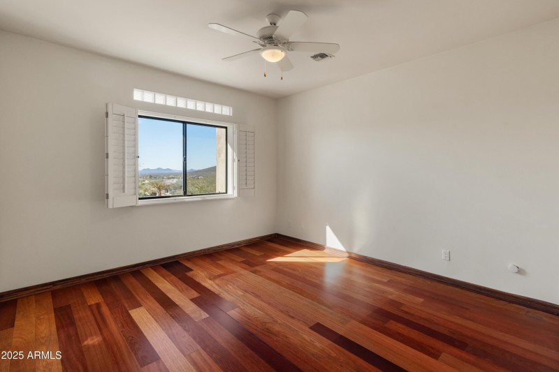 5830 E Restin Rd-2