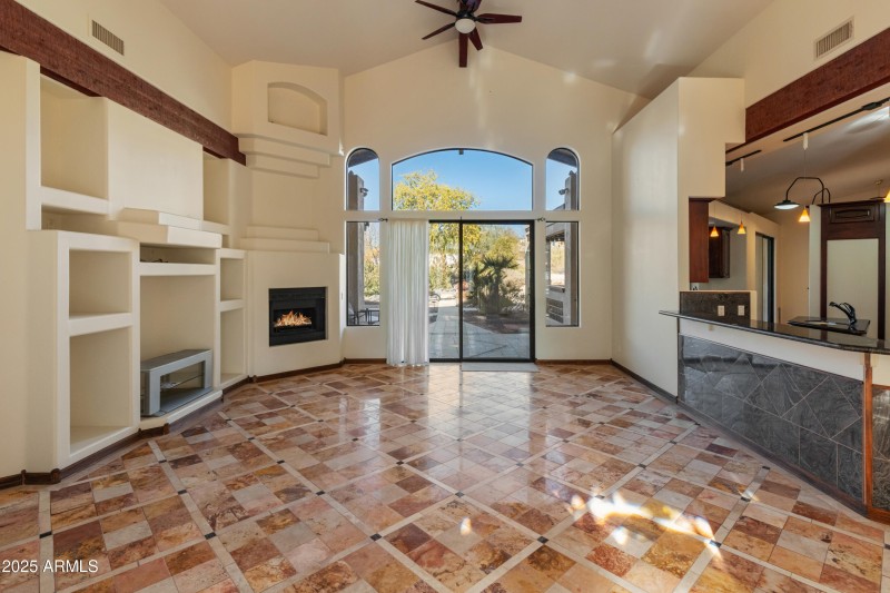 5830 E Restin Rd-25