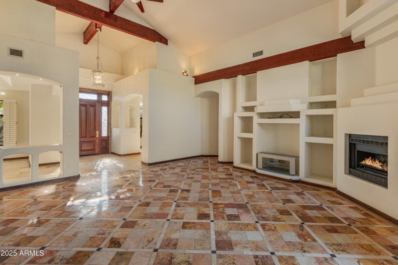 5830 E Restin Rd-27