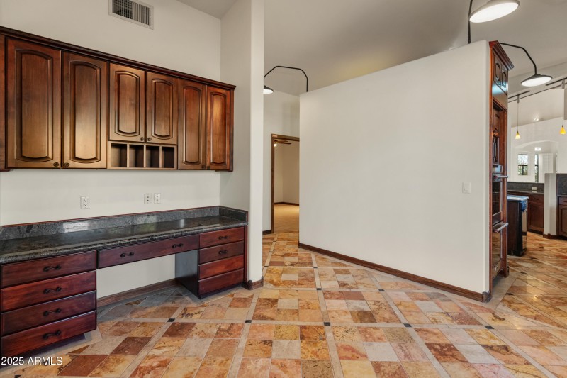 5830 E Restin Rd-49