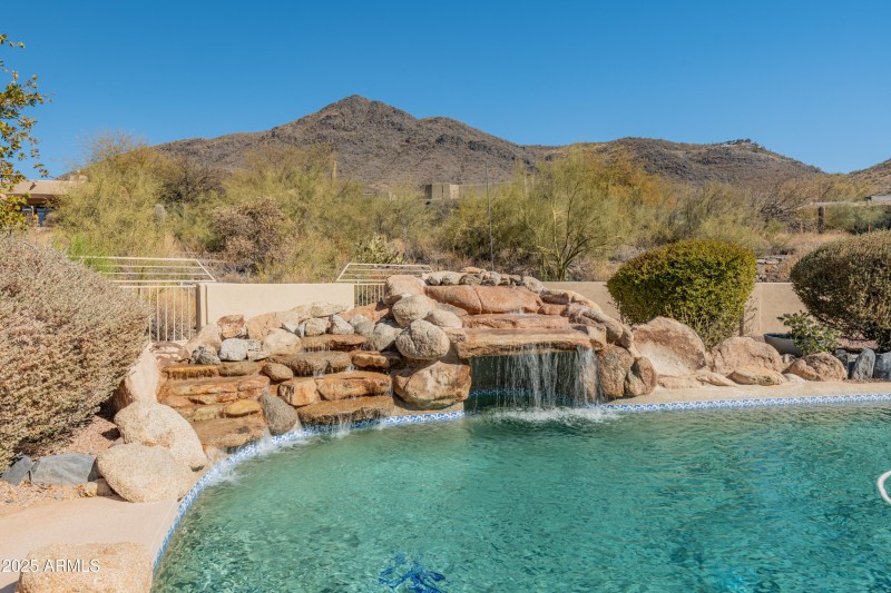 5830 E Restin Rd-70