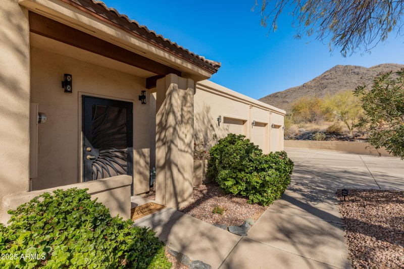 5830 E Restin Rd-64
