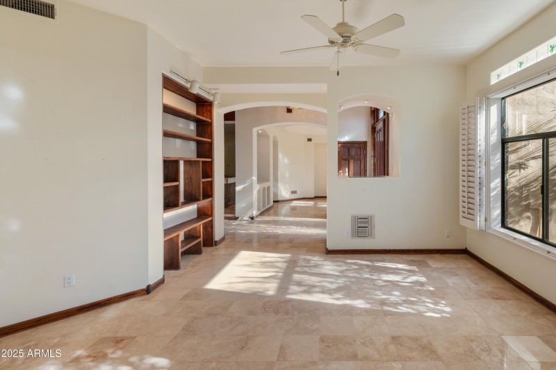 5830 E Restin Rd-35