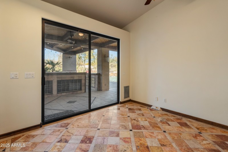 5830 E Restin Rd-48